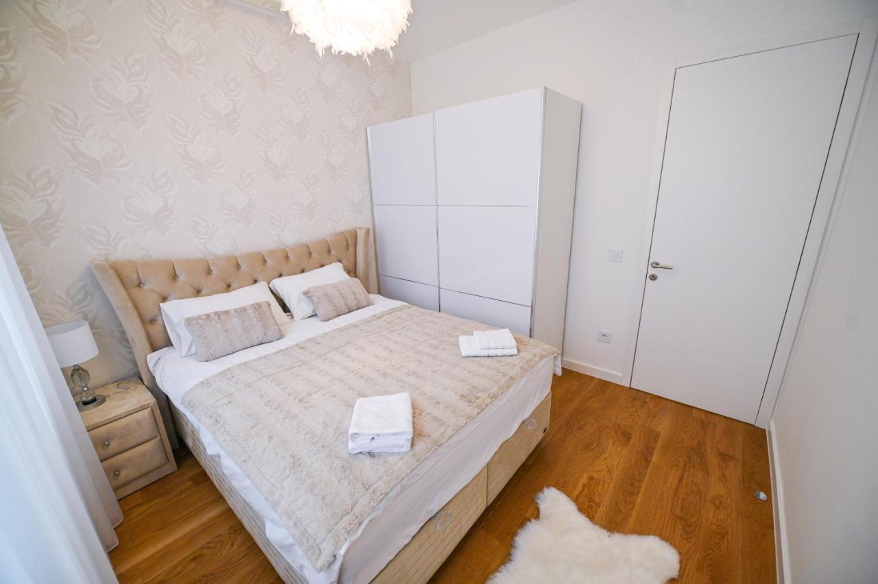 באניה לוקה Apartman City Charm מראה חיצוני תמונה