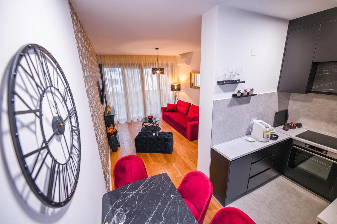 באניה לוקה Apartman City Charm מראה חיצוני תמונה