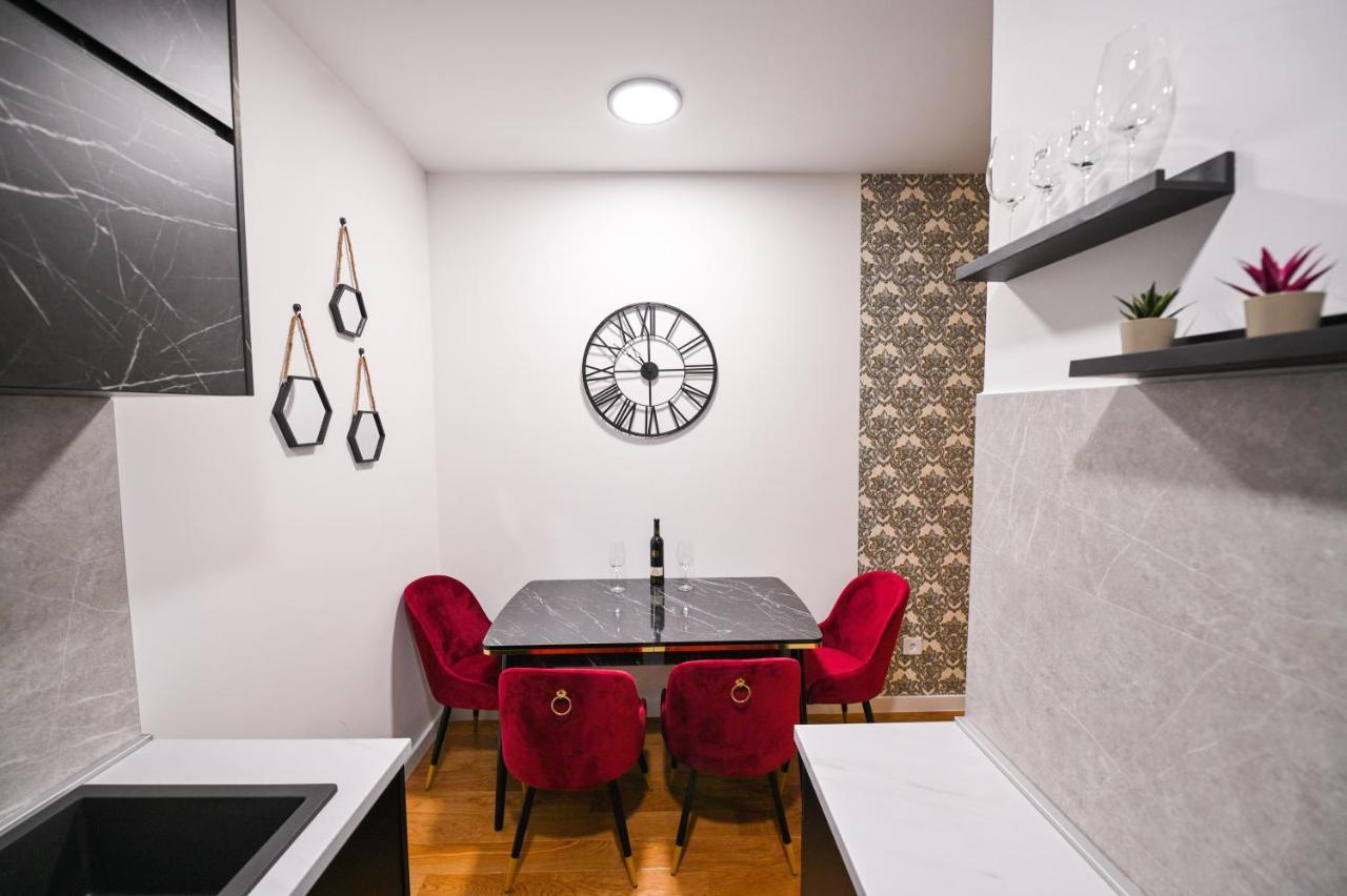 באניה לוקה Apartman City Charm מראה חיצוני תמונה