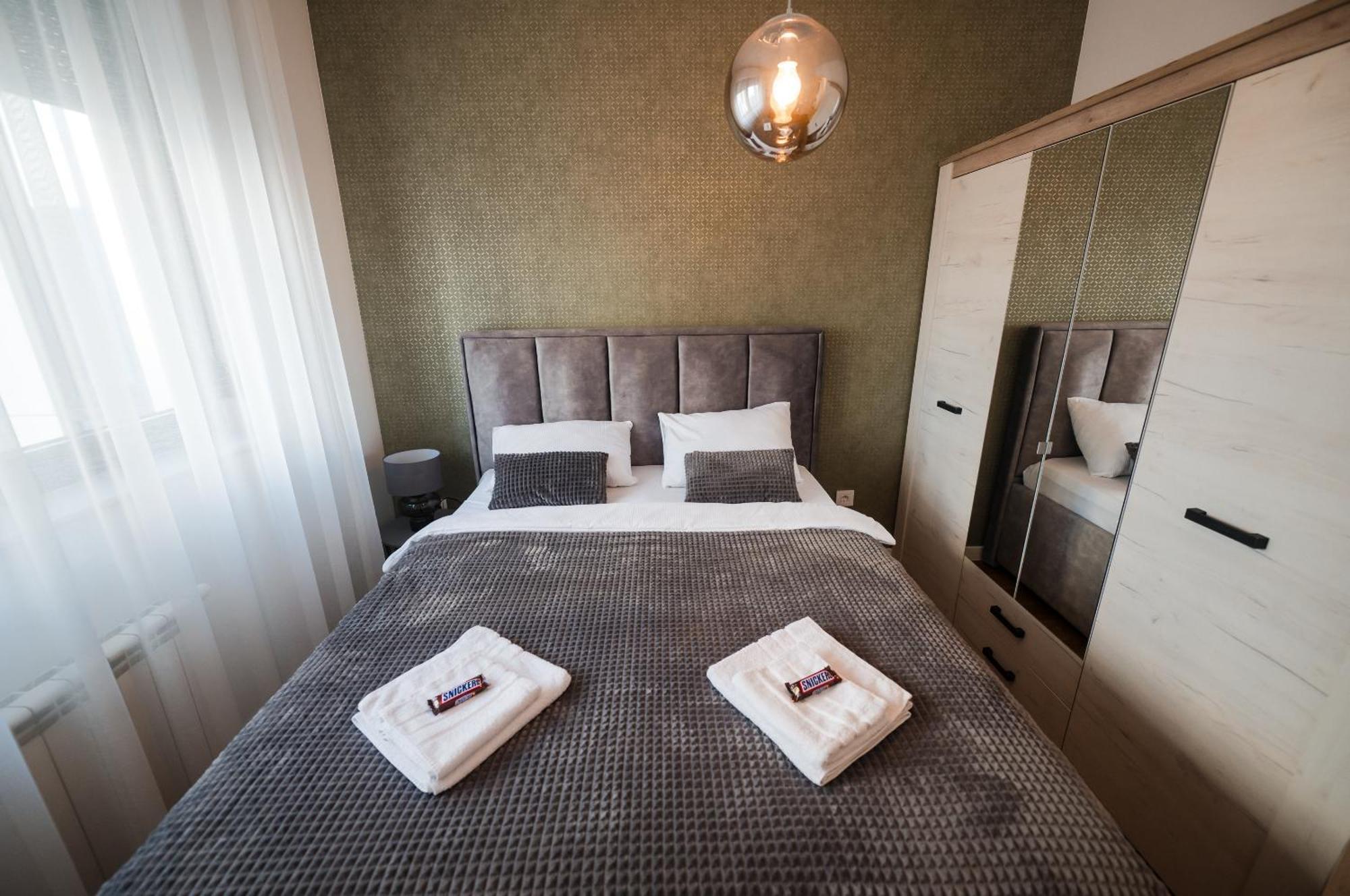 באניה לוקה Apartman City Charm מראה חיצוני תמונה